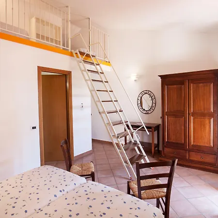 Massa Vecchia Otel