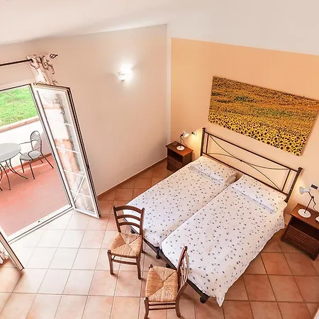Massa Vecchia Hotel 2*