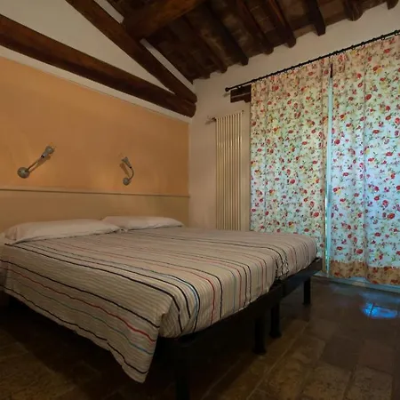 Massa Vecchia Hotel 2*